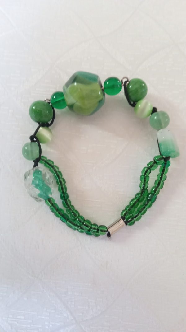 Bracelet en perles vertes